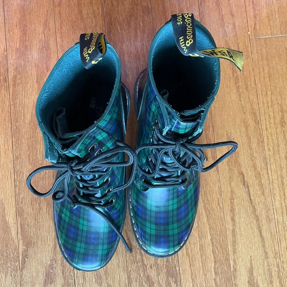 Dr. Martens Drench Black Watch Plaid Rubber Rain Boot Used Blue/Green